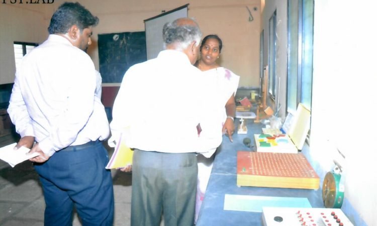 8 PSYCHOLOGY LAB